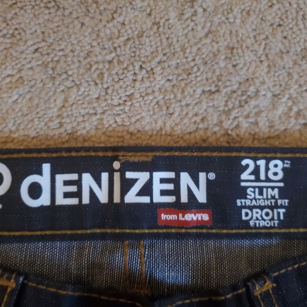 Jeans - Picture 3 of 3
